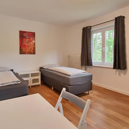 Monteurwohnungen In - Parkplatz - Einzelbetten - Waschmaschine Und Trockner Apartmán Trevír
