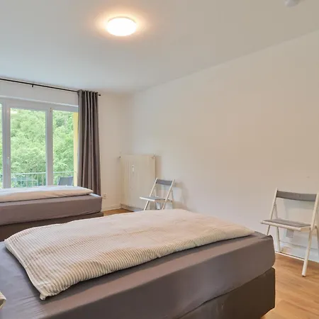Apartamento Monteurwohnungen In - Parkplatz - Einzelbetten - Waschmaschine Und Trockner Tréveris
