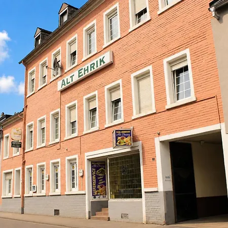 Monteurwohnungen In - Parkplatz - Einzelbetten - Waschmaschine Und Trockner Tréveris