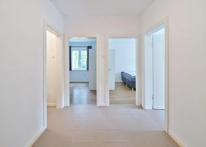 Monteurwohnungen In - Parkplatz - Einzelbetten - Waschmaschine Und Trockner Lejlighed Trier