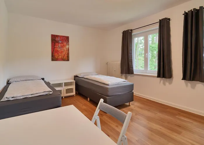 Monteurwohnungen In - Parkplatz - Einzelbetten - Waschmaschine Und Trockner Lejlighed Trier